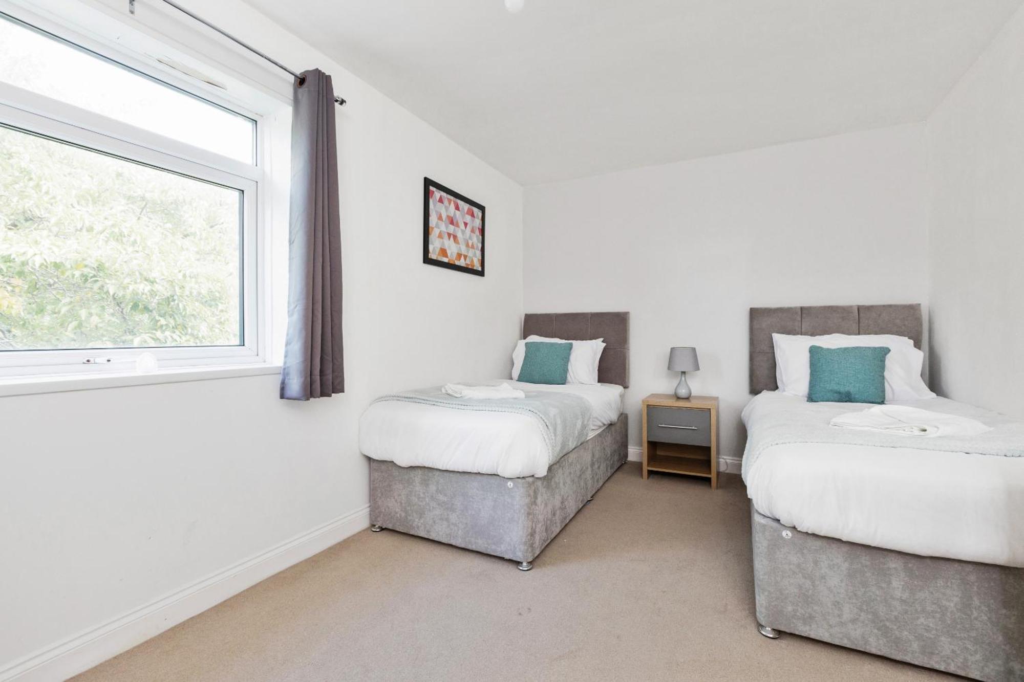Ferienwohnung Opp B'Ham - Freshly Refurbished Walls And Carpets! Big Savings Booking 7 Days Or More! Marston Green Exterior foto
