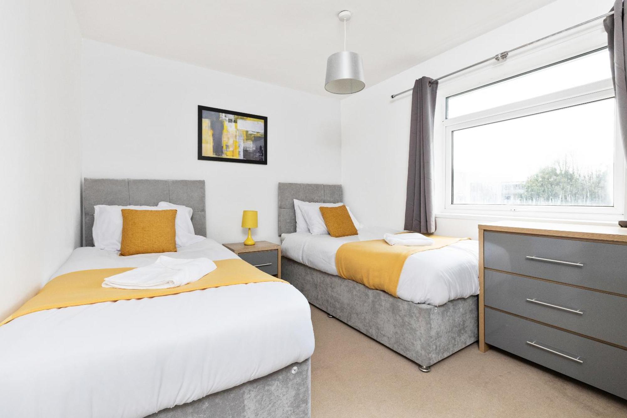 Ferienwohnung Opp B'Ham - Freshly Refurbished Walls And Carpets! Big Savings Booking 7 Days Or More! Marston Green Exterior foto
